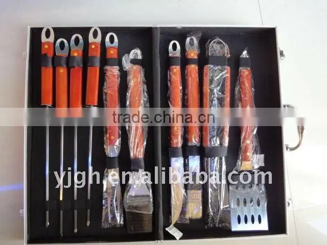 10pcs SS handle bbq set in Alu case