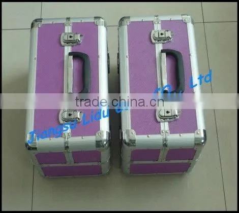Protable aluminum cosmetic case