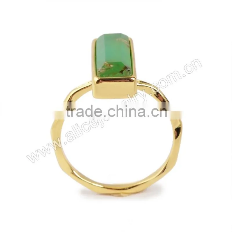 Natural green jade chrysoprase gemstone set into a 18k gold bezel ring