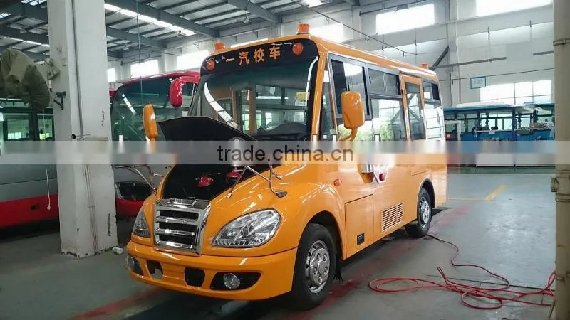 Huaxin Low price 5.2m yellow gasoline school bus dimensions for sale