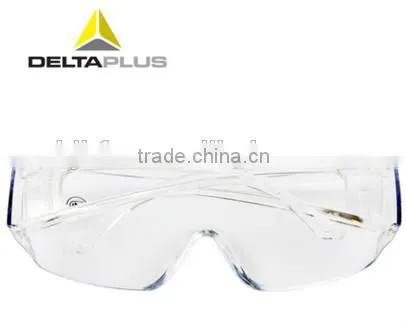 Light polycarbonate for visitors anti-fog safety glasses