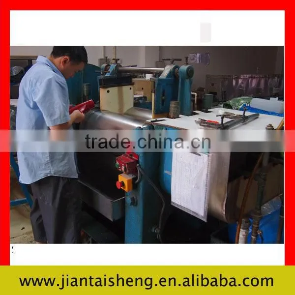 Silicone septa for plastic gallon oil cap
