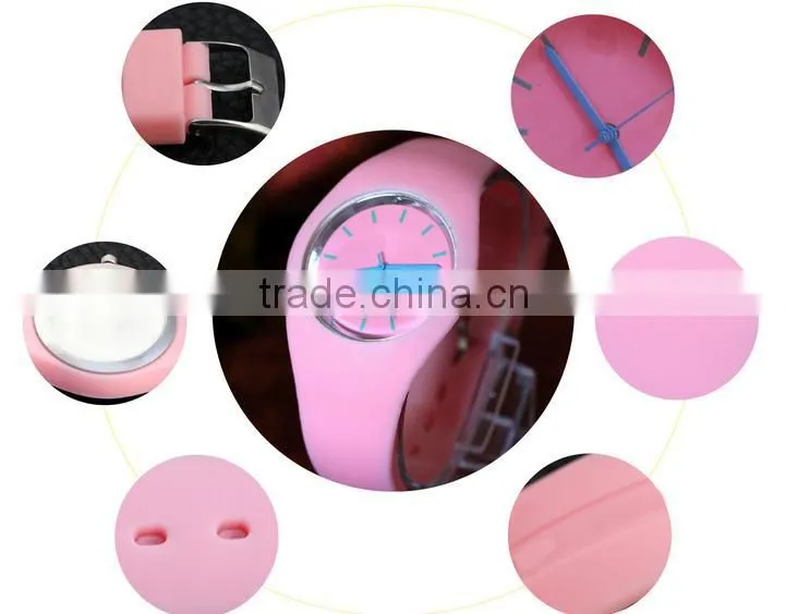 Best christmas gift 3ATM japan movement rubber wrist watch with changeable straps
