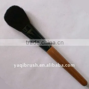 cosmetic powder brush