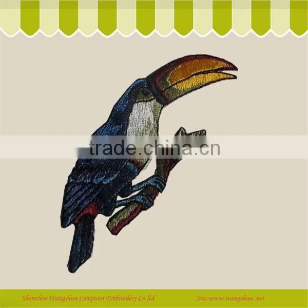 Customed Birds Embroidery Badge In Clothes