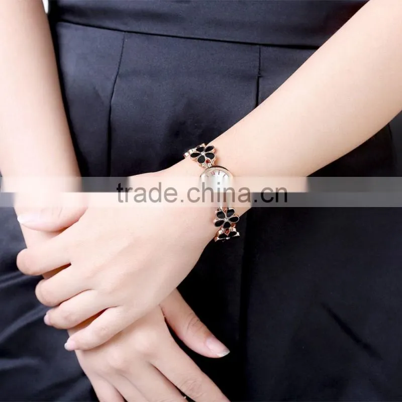 Hot watches flower type women watch