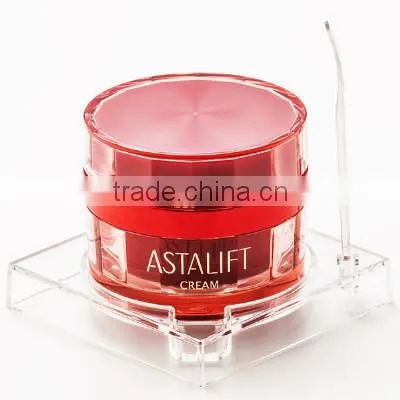 ASTALIFT Face Cream 30g Made in Japan Lycopene Collagen Rich Texture