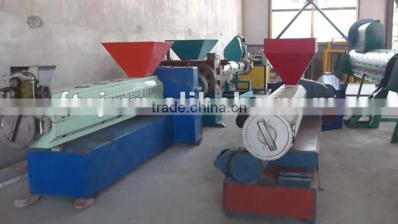 Plastic Particle Granulating Machine