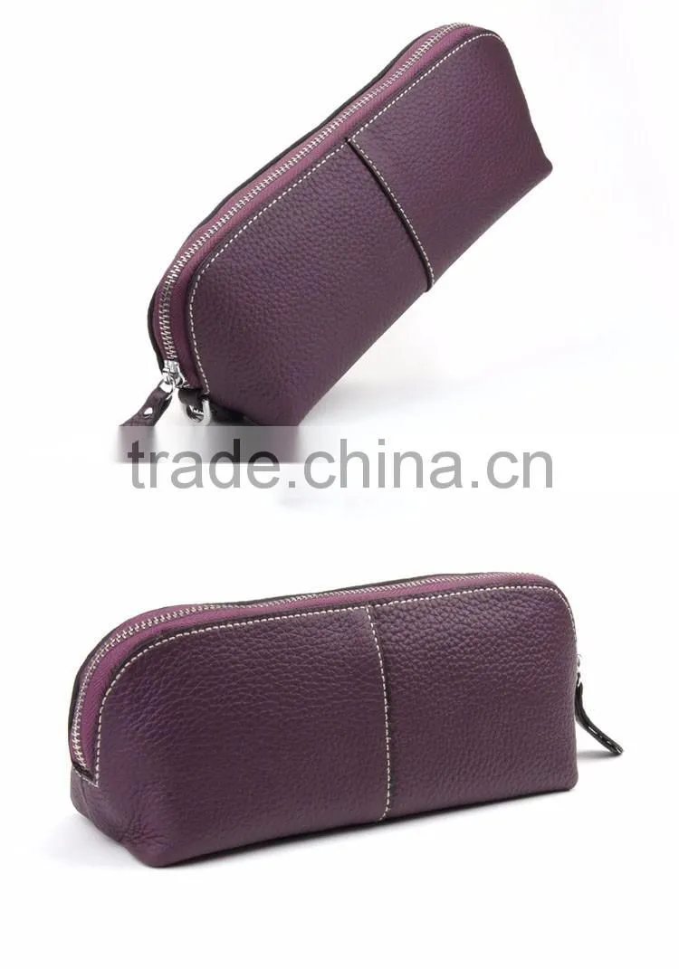The first layer of leather makeup bag ladies hand bag South Korean portable travel package