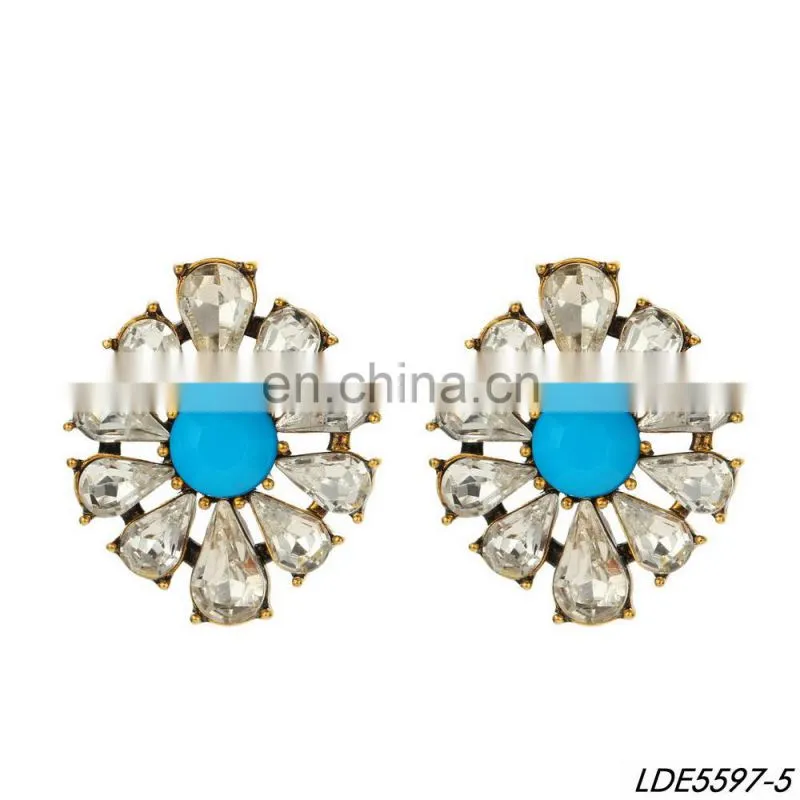 Daisy crystals stud earrings antique gold post earrrings