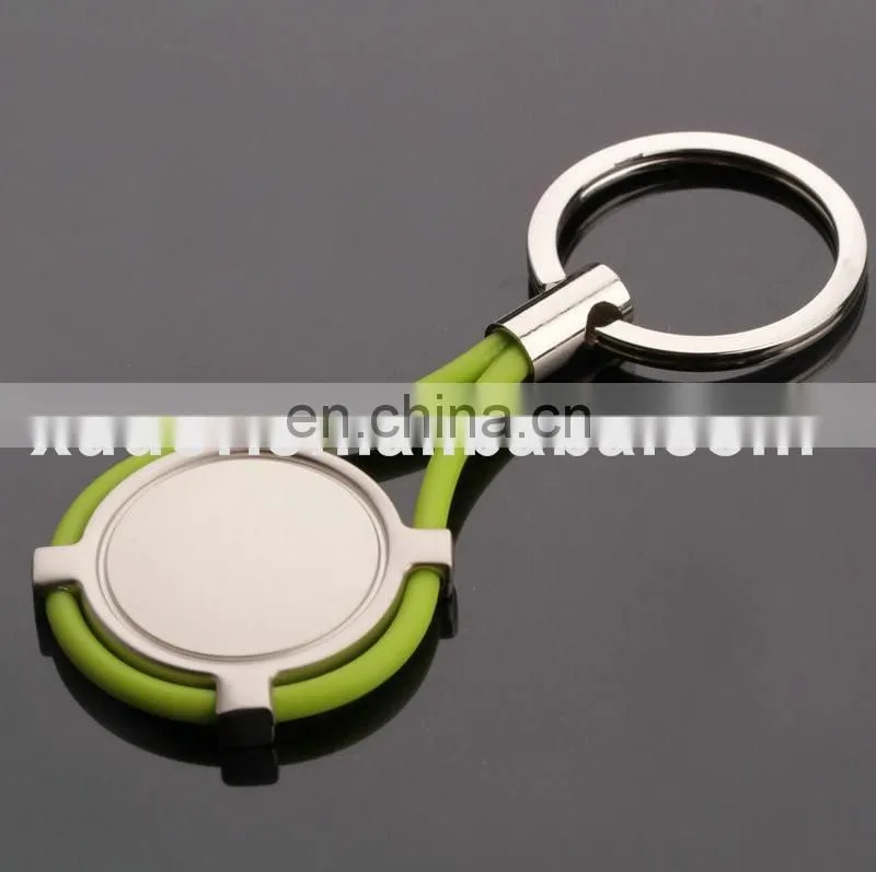 CE certificated factory plastic silicone round shape key chain silicone bracelet key ring