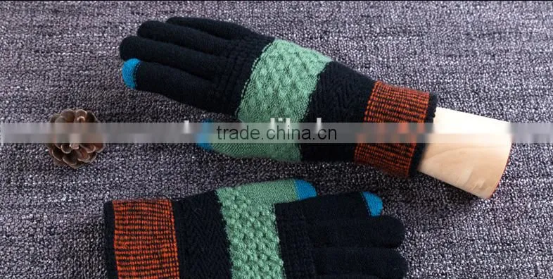 Wholesale Contrast Color Touch Sreen Gloves For Lifestyle With 2 Conductive Fiber Fingertips
