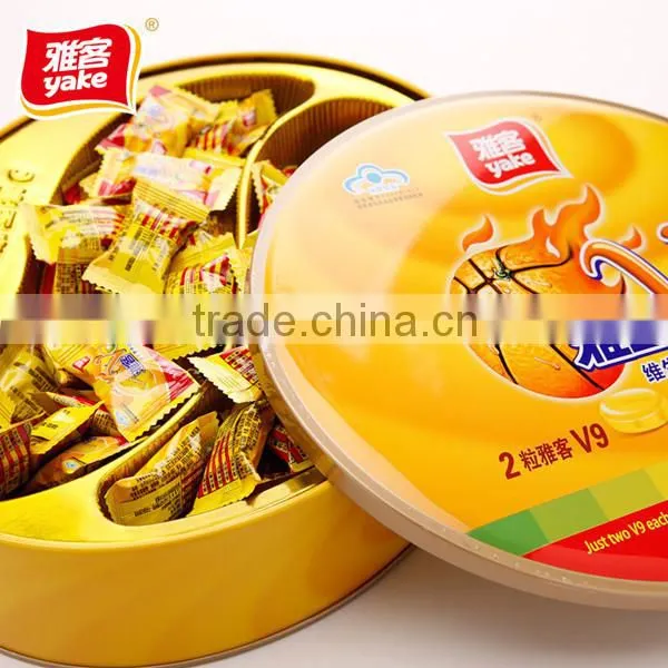 Yake chinese fruit hard candy with 9 vitamins