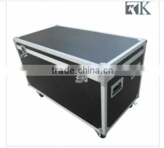 RK515II Flight Case with heavy duty recessed handles and foam lined