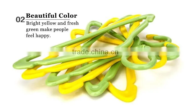 Eco-friendly short baby plastic clothes hanger