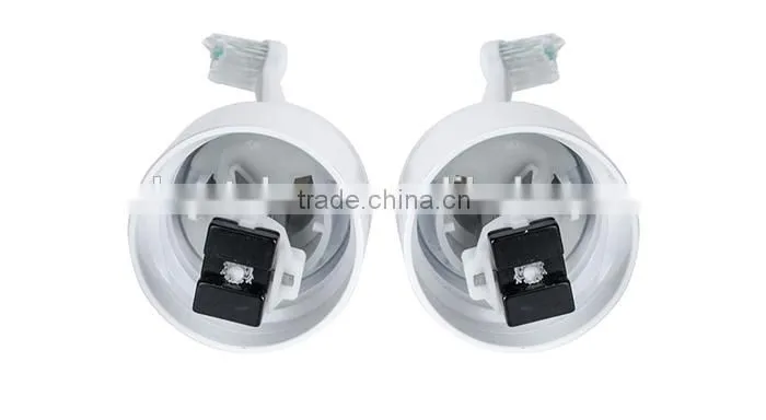 Soft/Medium Bristle hardness e-series brush heads