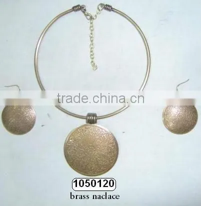 Shell necklace