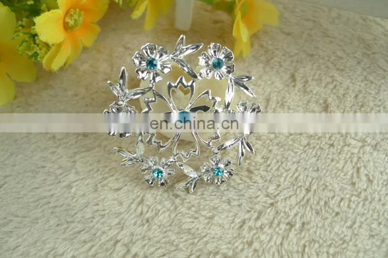 Cheap wholesale rhinestones brooch for wedding invitations