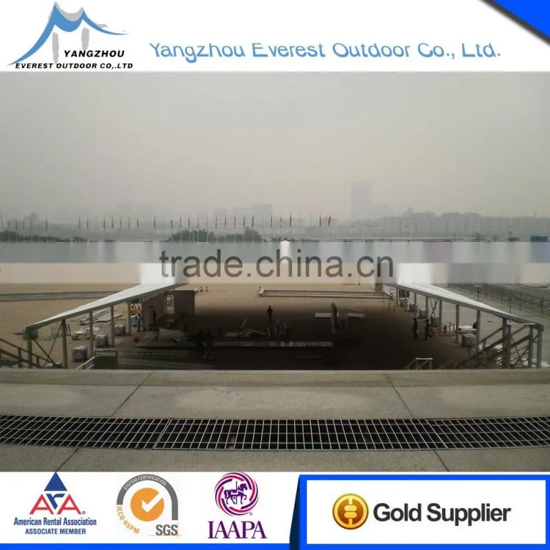 outdoor white large marquee 1000 people capacity large big clear span event garden tent