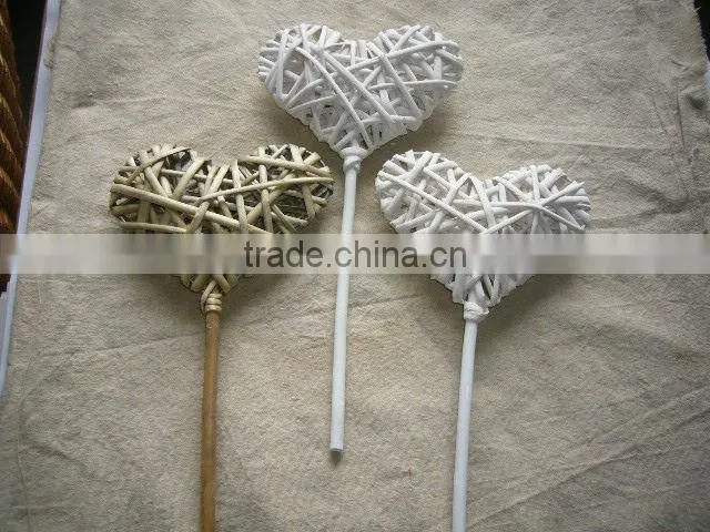 decoration heart willow baskets
