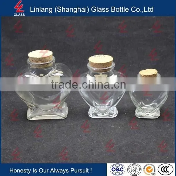 Clear Wholesale Finely Processed Heart Shape Storage Jar