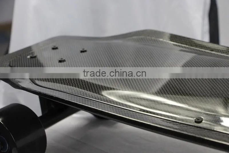 Carbon fiber e skateboard with dual 1500w in-wheel motor for adults