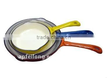 cast iron sauce pan&frying pan / cookware