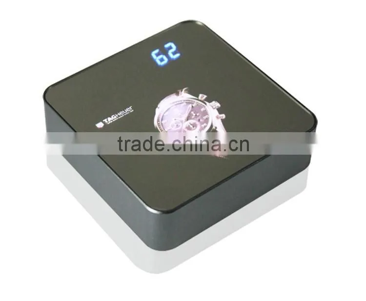 2016 Popular famous Led power bank 7800mah business gifts with colorful screen put ad on it for phone