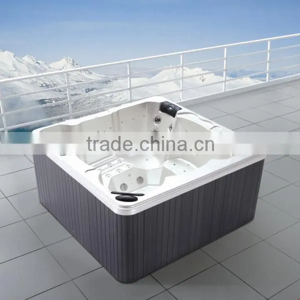 A family Sex Acrylic Massage Surfing Bathtub