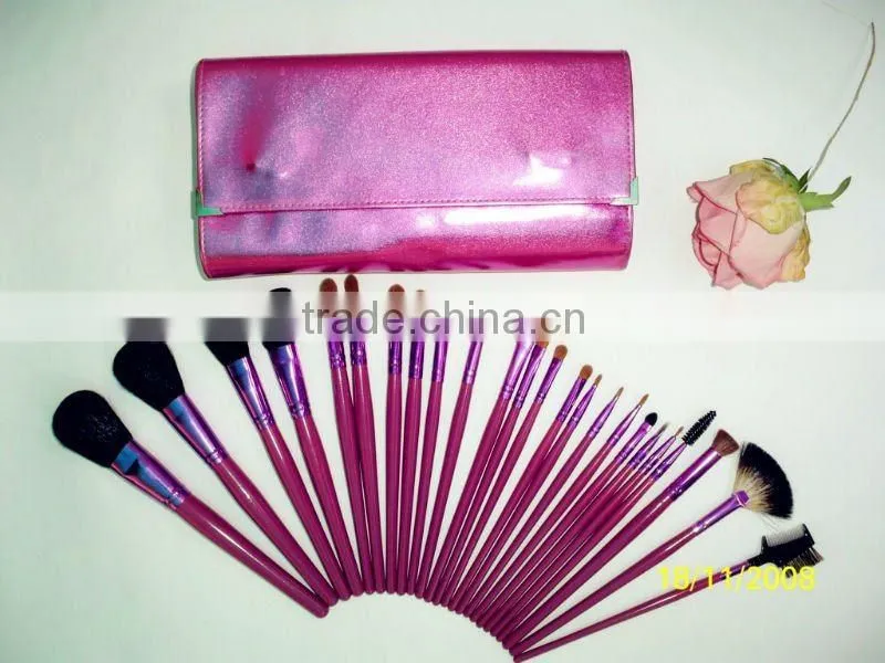 New style 24pcs nylon hair wooden handle promotion Cosmetic brush set