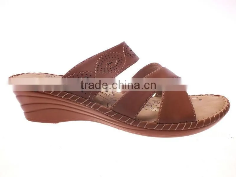 Modern women slipper sandals with comfortable mark-thread sole