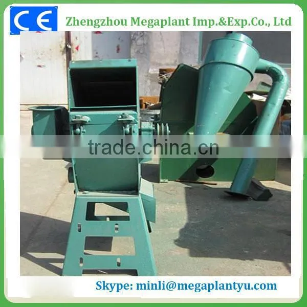 Corn grain crusher machine for animal feeding
