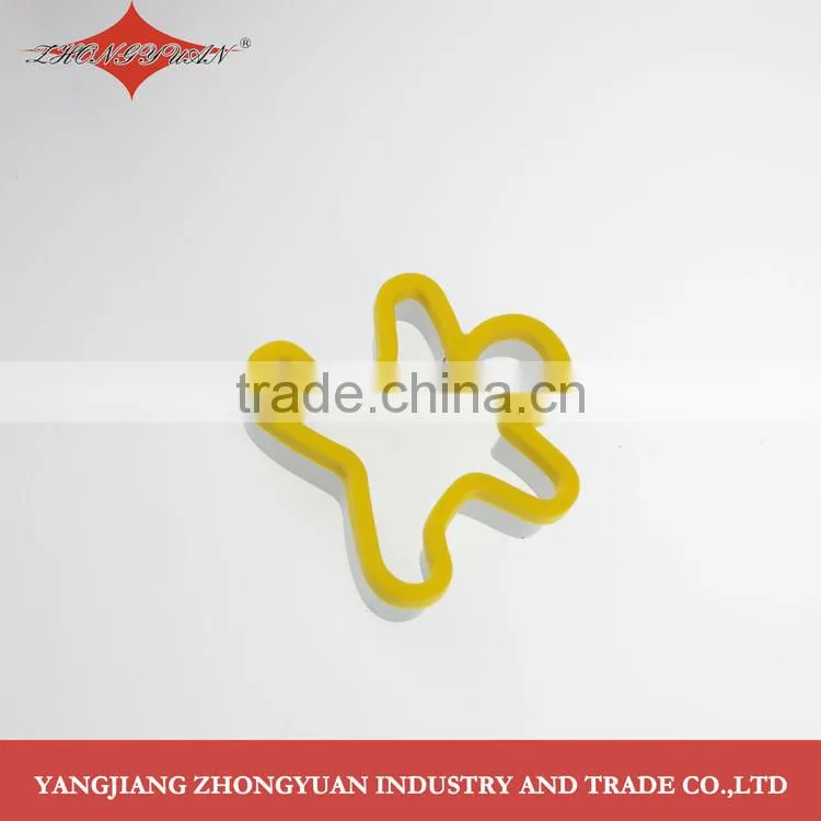Ginger man shape stainless steel cookie cutter with TPR grip