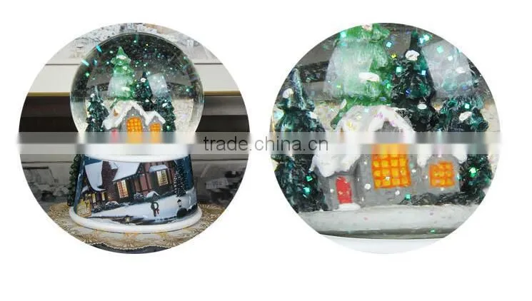 Polyresin Christmas Snow globe decoration snow globe with Music Box