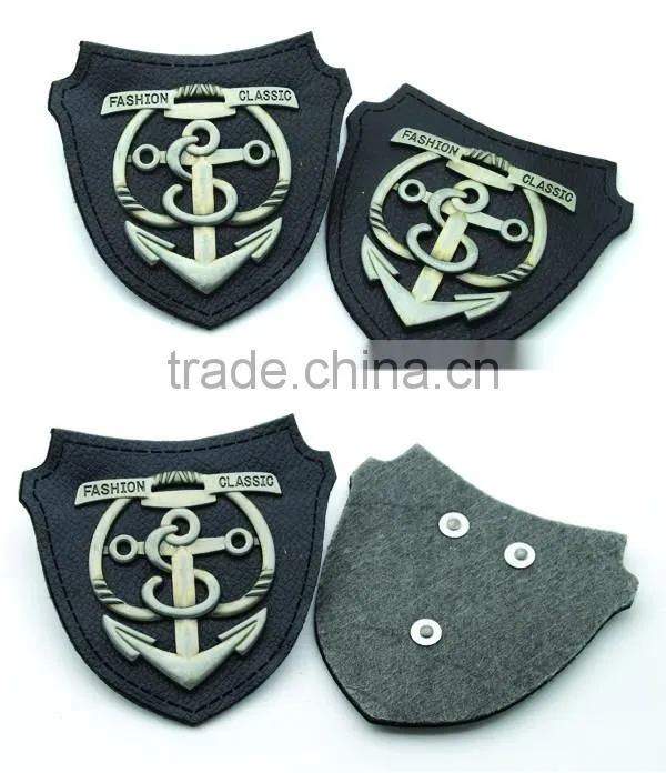 Black PU leather patch with metal alloy logo clothing labels for jeans/jacket PLB-017