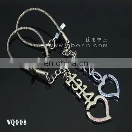 Custom Design Zinc Alloy Metal Boy And Girl Shape Couple Keychains