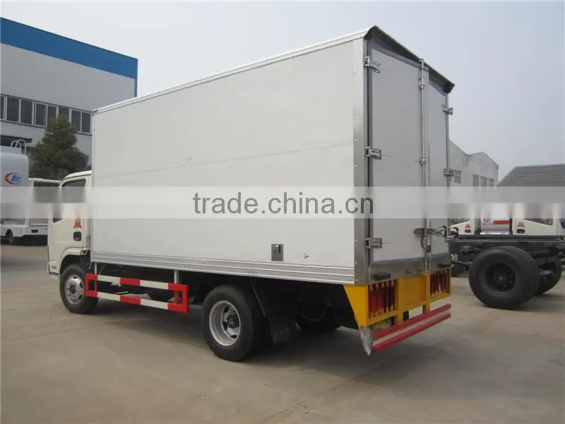 Dongfeng refrigerated cargo truck