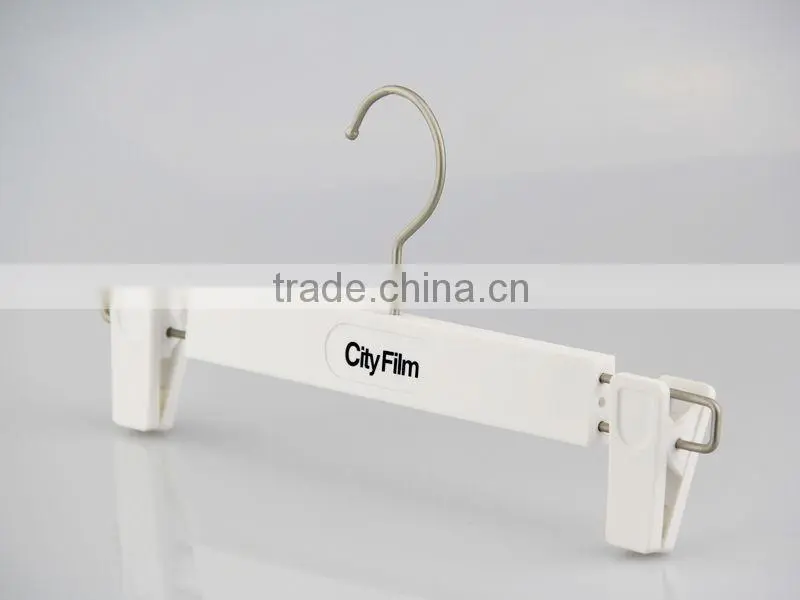 high quality plastic hanger anti-slip rubber hanger and pants hanger for suits