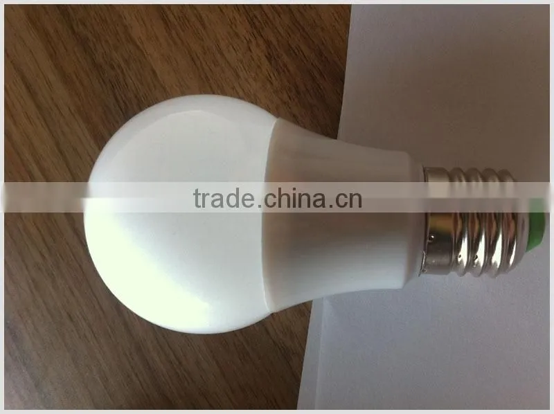 Cheap price aluminum housing 7w e27 led bulb light A60 e27 led glass bulb
