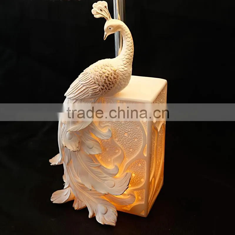 new designed fancy resin table lamp