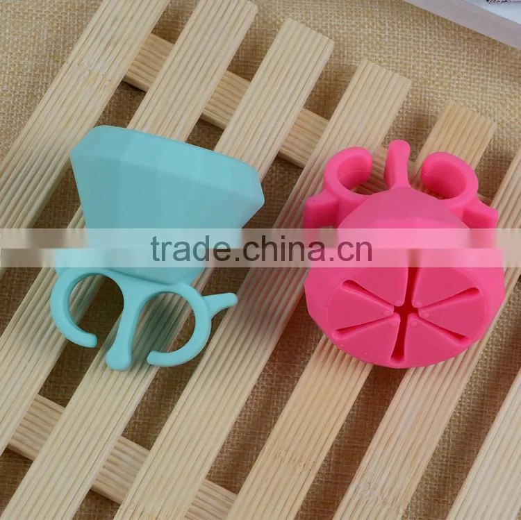 Clear acrylic rubber silicone wearable nail polish bottle holder