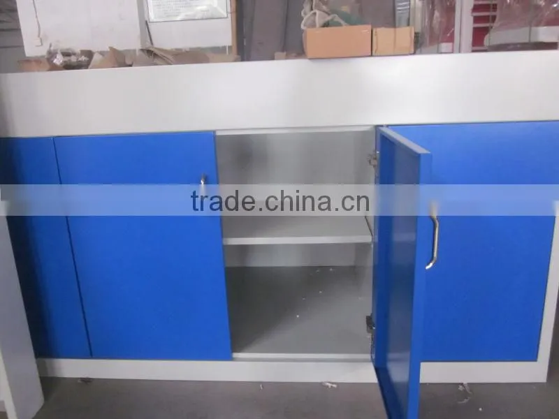 Laboratory workbench with C-SPC worktop