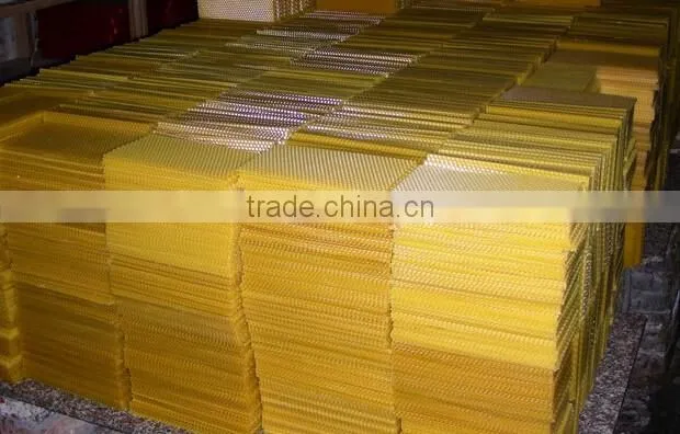 2016 Hot Sale 100% Beeswax Foundation Honey Comb Foundation Sheet
