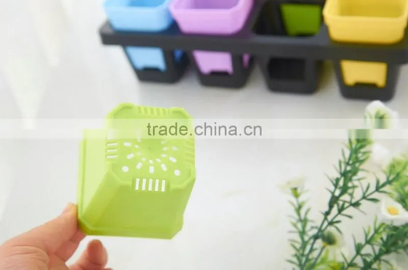 Plastic Flower Pot Rack -12 Grid