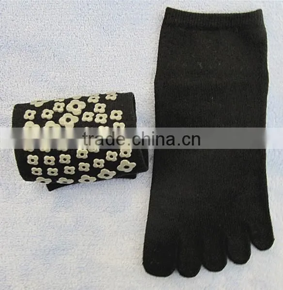 Hot Products! Anti-slip Gym Five Toe Cotton Yoga Socks
