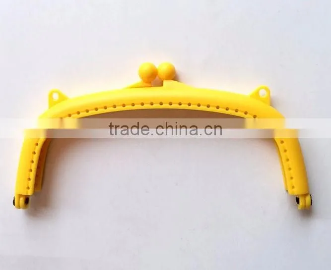 2016 new+ high quality plastic purse frame/bag accessory-16cm