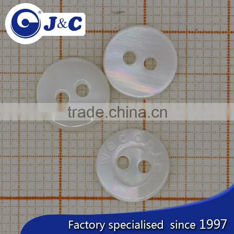 2 holes river shell white colour buttons with engrave logo