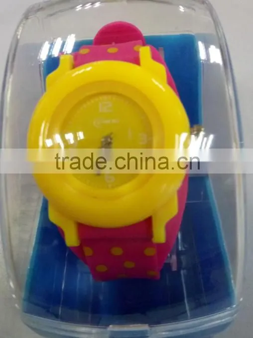 Colorful plastic quartz movement cool watch for teenagers