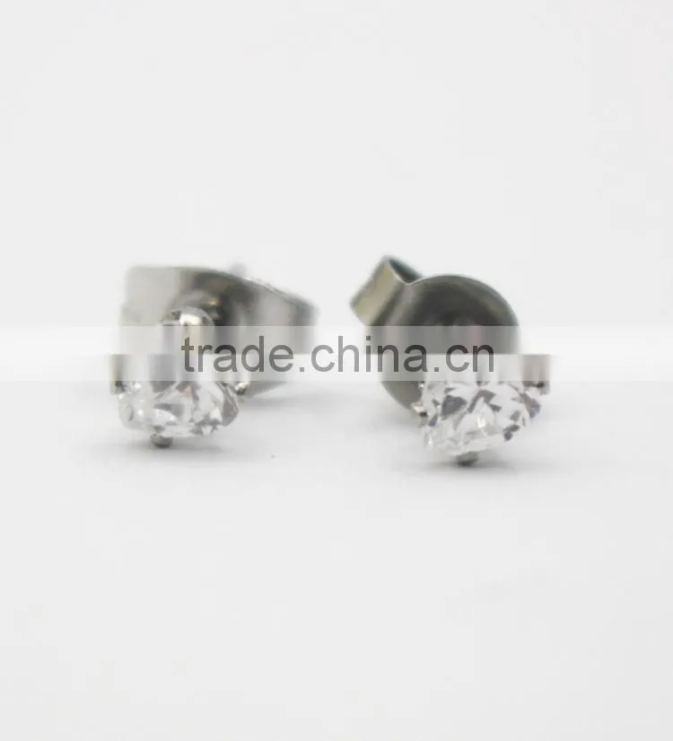 Trendy steel earring studs with clear crystal office lady stud earring with heart crystal