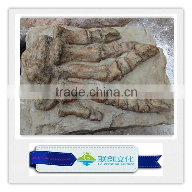 T-rex resin skull fossil